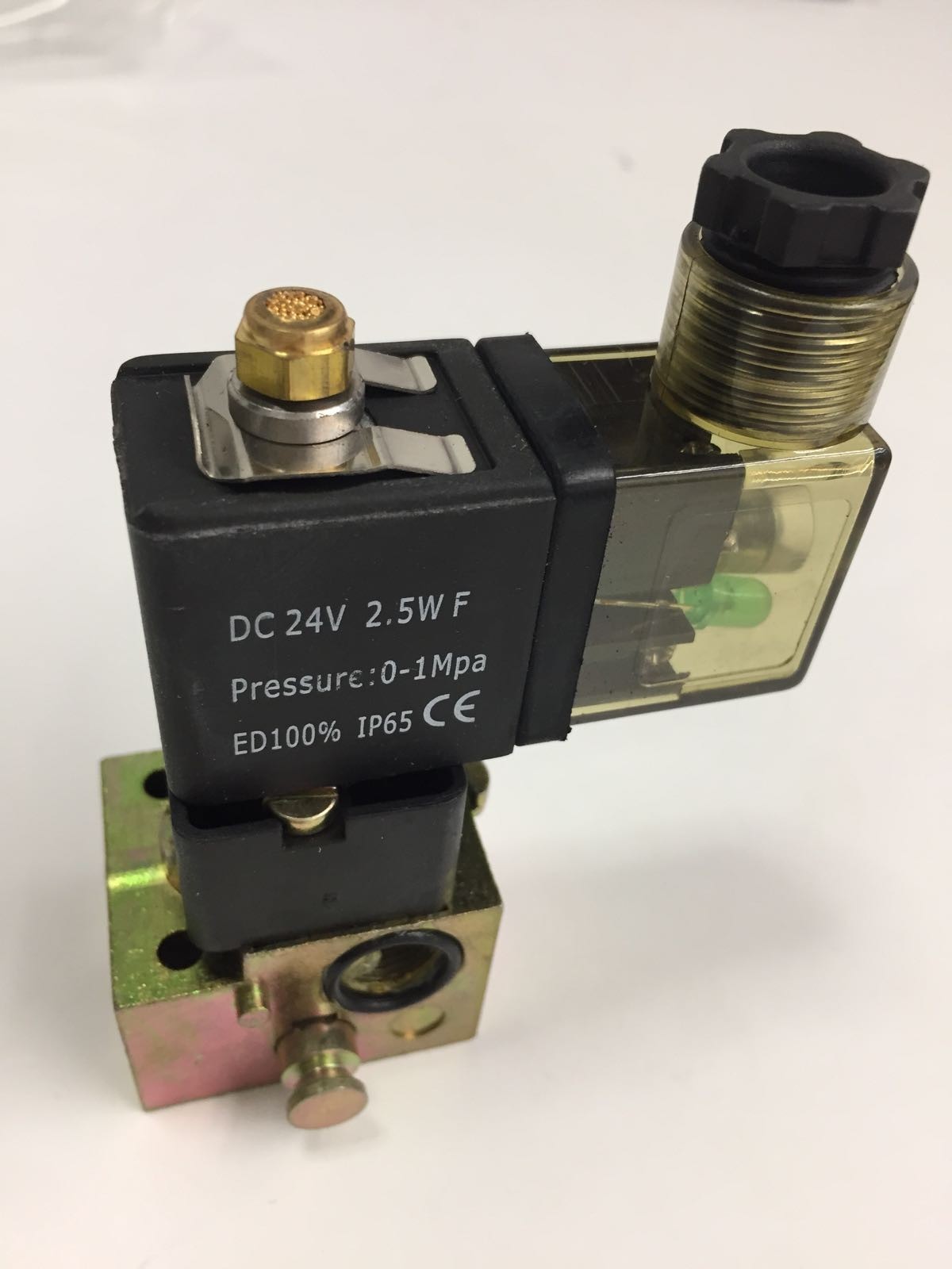 Electrovalvula neumatica 1/4",0-16bar 24VDC