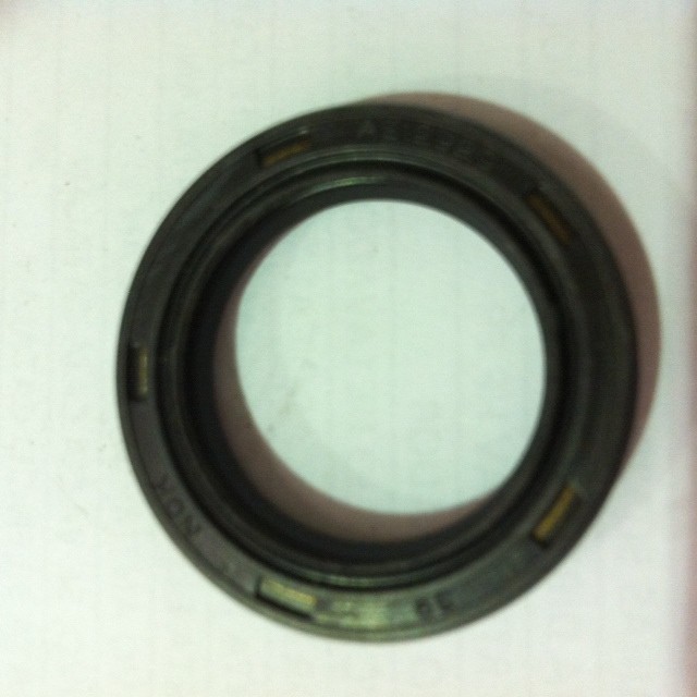 Retén de aceite para tapa lateral de cigüeñal 350-5CP