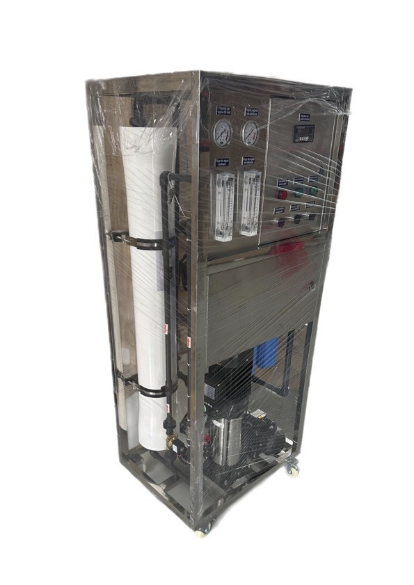 Equipo de Osmosis 6040 membranas 1000L/h